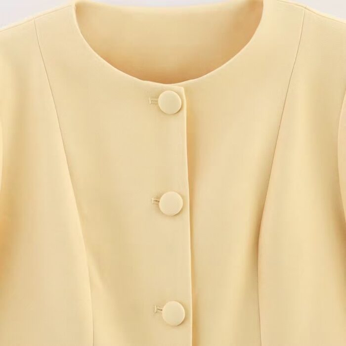 Yellow overcoat - Image 3